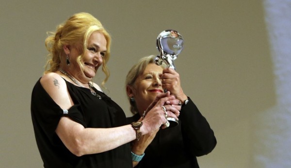 Mallory (Cena za nejlepší dokumentární film nad 60 minut): režisérka Helena Třeštíková s hlavní protagonistkou filmu